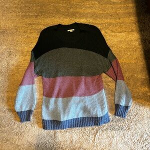 American Eagle multi-colored sweater. Size S, oversized.